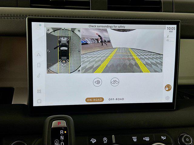 Photo of 2025 Fuji White Land Rover Defender