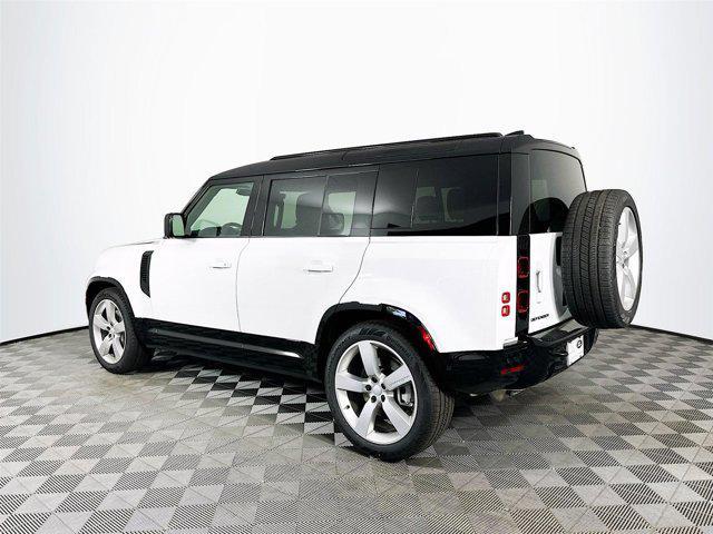 Photo of 2025 Fuji White Land Rover Defender