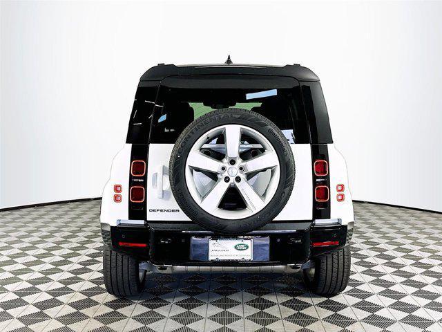 Photo of 2025 Fuji White Land Rover Defender
