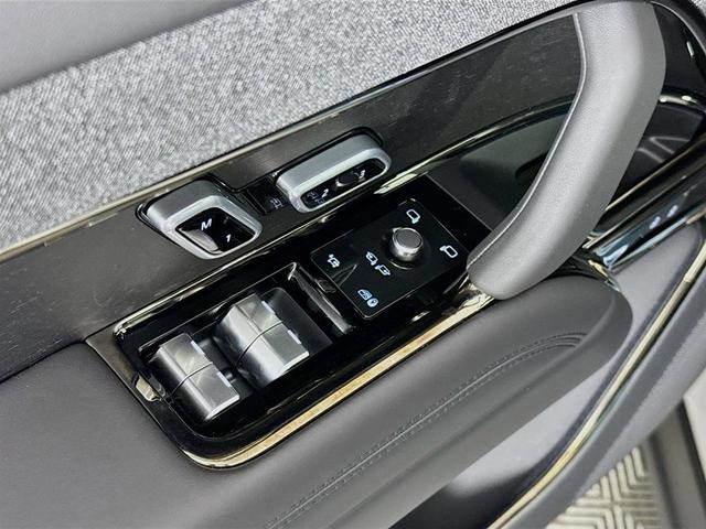 Photo of 2025 Borasco Grey Land Rover Range Rover Sport