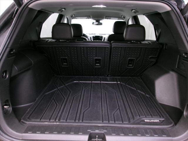 Photo of 2022 Mosaic Black Metallic Chevrolet Equinox