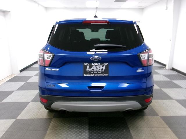 Photo of 2017 Lightning Blue Metallic Ford Escape