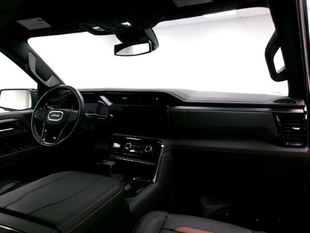 Photo of 2023 Onyx Black GMC Sierra 1500