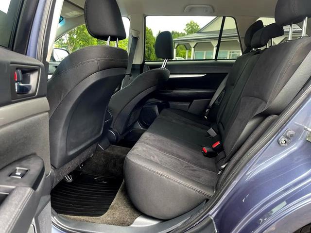 Photo of 2014 Blue Subaru Outback