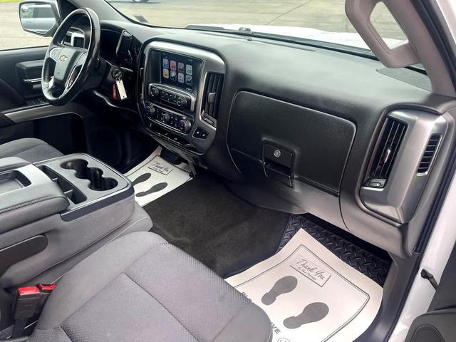 Photo of 2017 White Chevrolet Silverado 1500