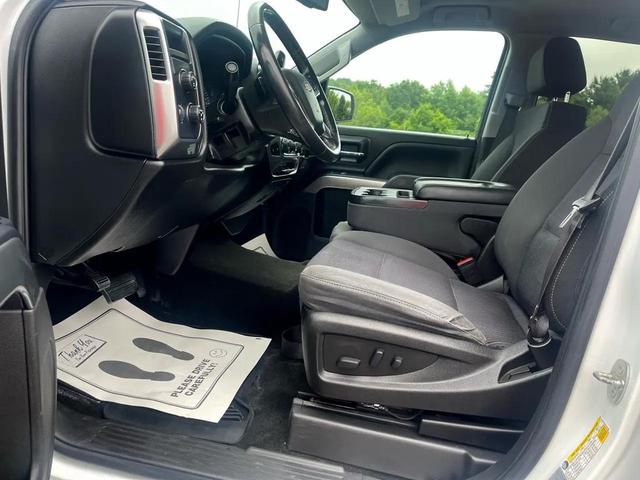 Photo of 2017 White Chevrolet Silverado 1500
