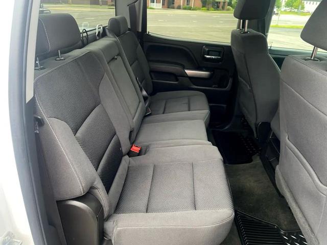 Photo of 2017 White Chevrolet Silverado 1500