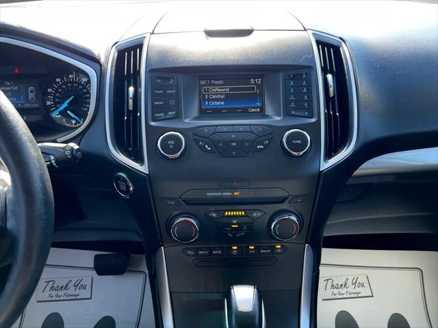 Photo of 2017 Blue Jeans Metallic Ford Edge