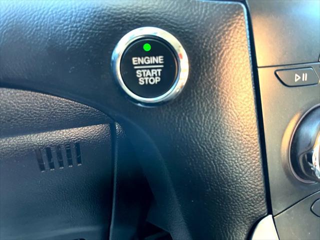 Photo of 2017 Blue Jeans Metallic Ford Edge
