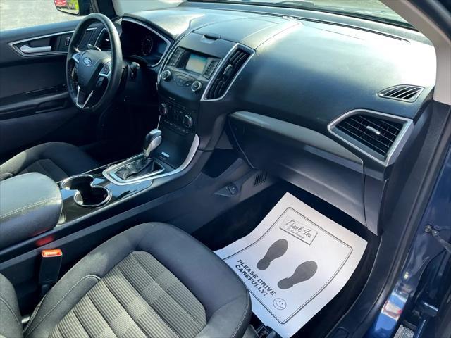 Photo of 2017 Blue Jeans Metallic Ford Edge