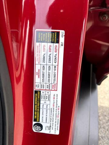 Photo of 2016 Cayenne Red Nissan Rogue
