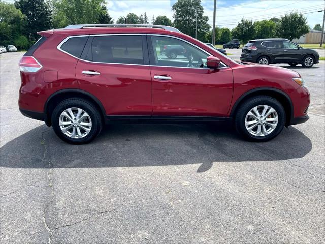 Photo of 2016 Cayenne Red Nissan Rogue