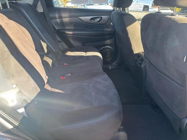 Photo of 2015 Gun Metallic Nissan Rogue