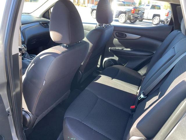 Photo of 2018 Gun Metallic Nissan Rogue Sport