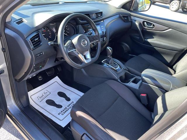 Photo of 2018 Gun Metallic Nissan Rogue Sport