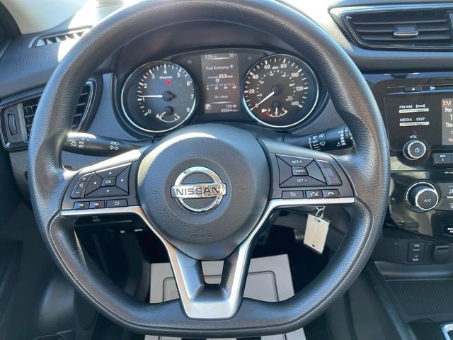 Photo of 2018 Gun Metallic Nissan Rogue Sport