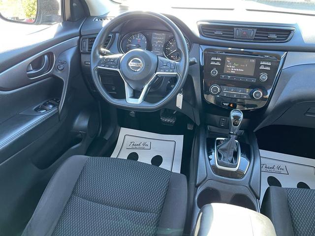 Photo of 2018 Gun Metallic Nissan Rogue Sport