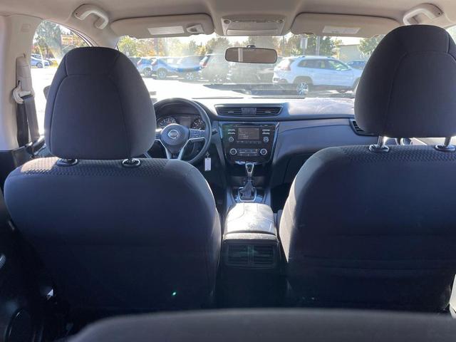 Photo of 2018 Gun Metallic Nissan Rogue Sport