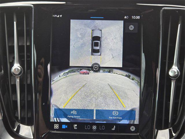 Photo of 2024 Platinum Grey Metallic Volvo S60 Recharge Plug-In Hybrid