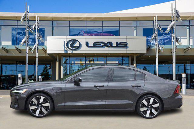 Photo of 2024 Platinum Grey Metallic Volvo S60 Recharge Plug-In Hybrid