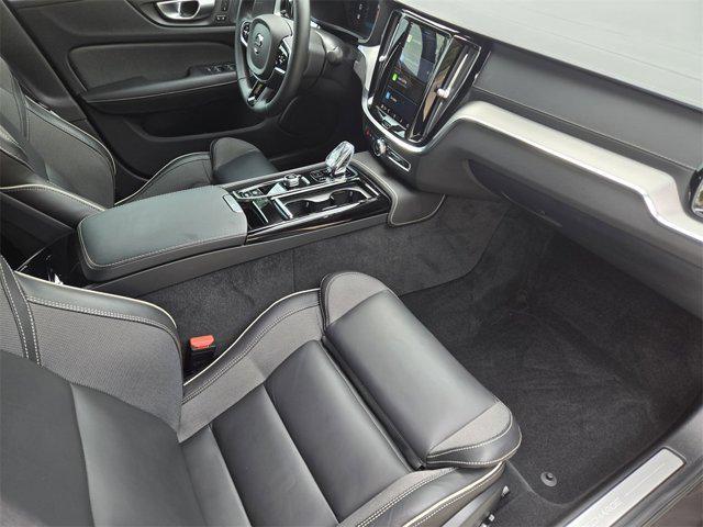 Photo of 2024 Platinum Grey Metallic Volvo S60 Recharge Plug-In Hybrid