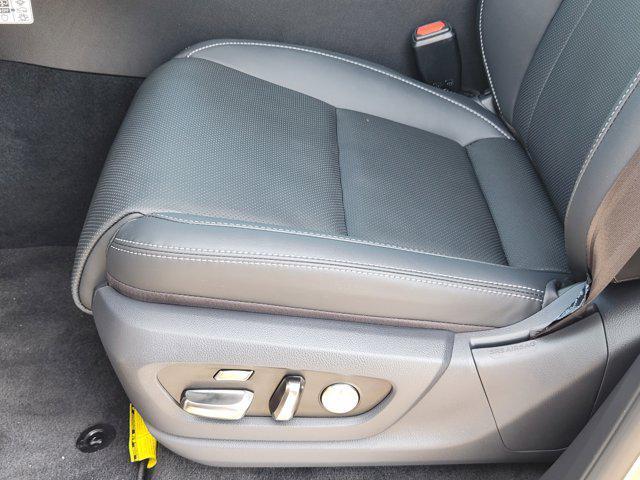 Photo of 2025 Atomic Silver Lexus LX 600