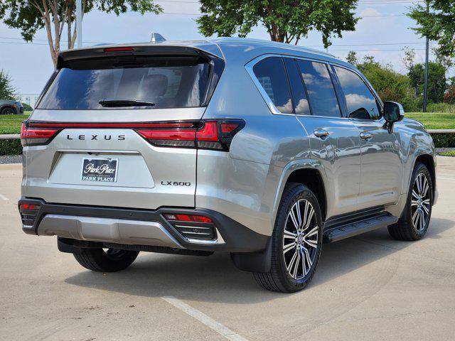 Photo of 2025 Atomic Silver Lexus LX 600