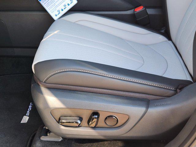 Photo of 2025  Lexus TX 500h