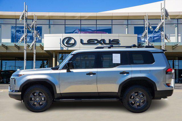 Photo of 2024 Atomic Silver Lexus GX 550