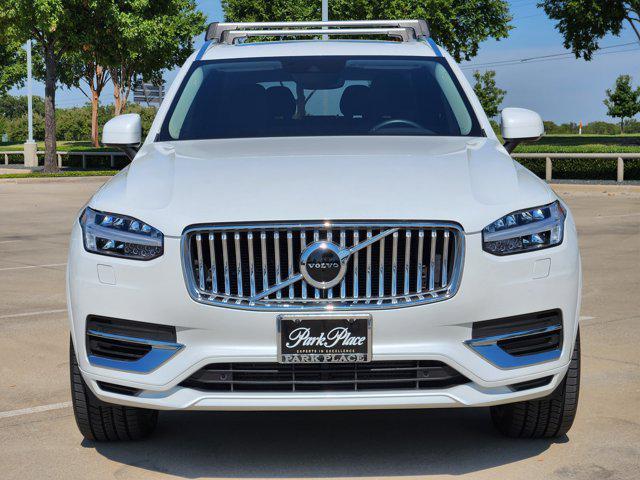 Photo of 2021 Crystal White Metallic Volvo XC90 Recharge Plug-In Hybrid