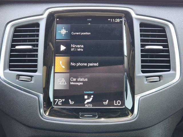 Photo of 2021 Crystal White Metallic Volvo XC90 Recharge Plug-In Hybrid