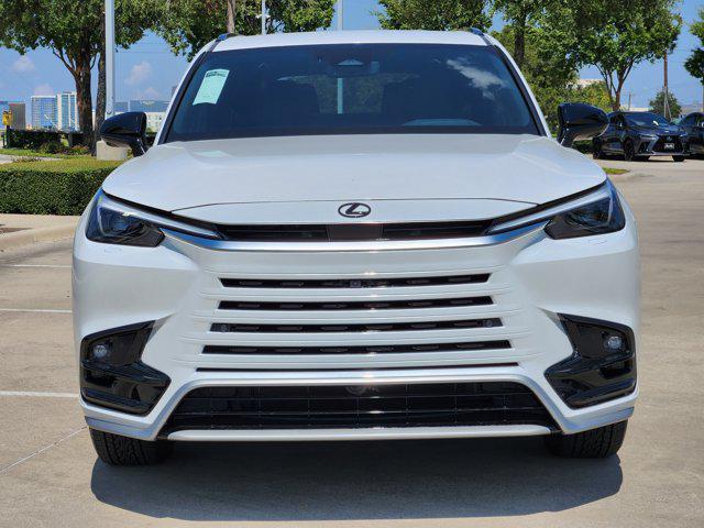 Photo of 2025  Lexus TX 500h