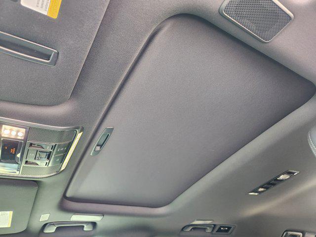 Photo of 2025  Lexus LX 700h