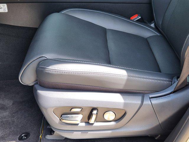 Photo of 2025  Lexus LX 700h
