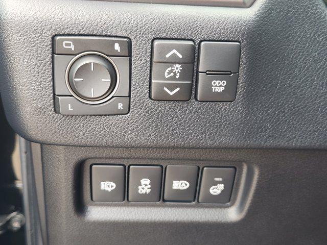 Photo of 2023 Black Onyx Lexus GX 460