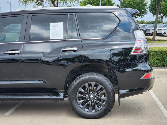 Photo of 2023 Black Onyx Lexus GX 460
