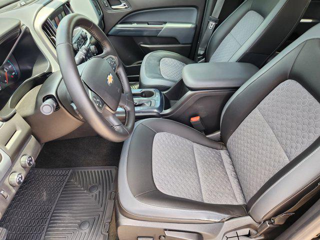 Photo of 2016 Black Chevrolet Colorado