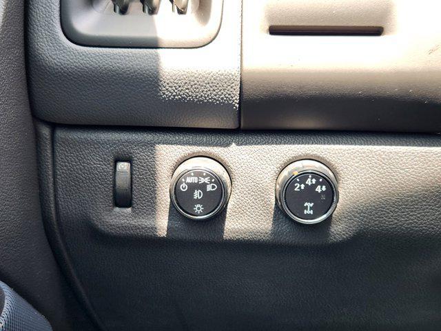 Photo of 2016 Black Chevrolet Colorado