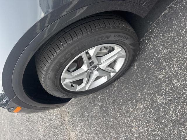 Photo of 2018 Manhattan Gray Metallic Audi Q5