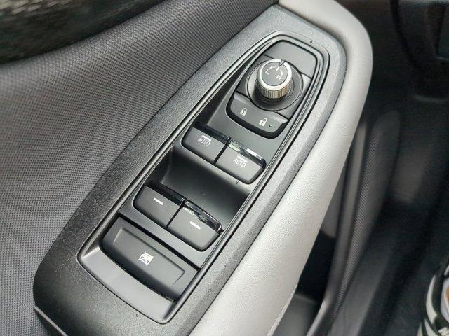 Photo of 2025 Crystal White Subaru Outback
