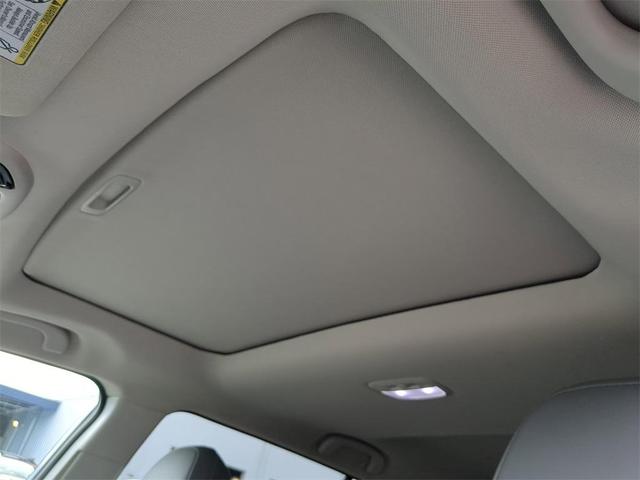 Photo of 2025 Ice Silver Metallic Subaru Outback