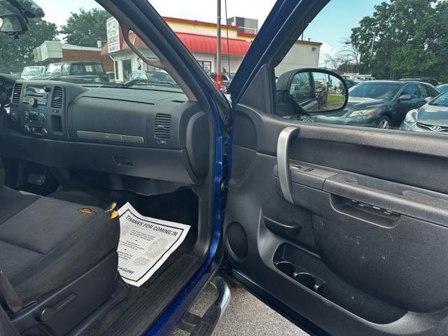Photo of 2013 Blue GMC Sierra 1500