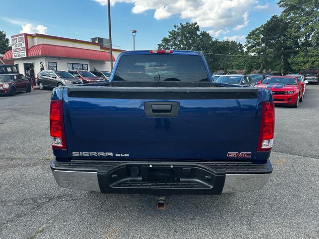 Photo of 2013 Blue GMC Sierra 1500