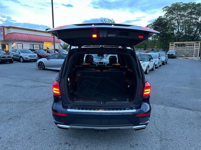 Photo of 2014 Lunar Blue Metallic Mercedes-Benz GL-Class