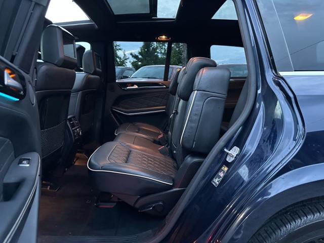 Photo of 2014 Lunar Blue Metallic Mercedes-Benz GL-Class