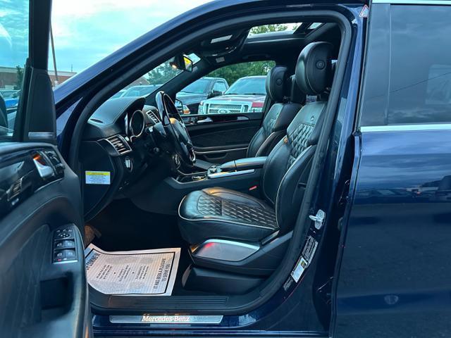 Photo of 2014 Lunar Blue Metallic Mercedes-Benz GL-Class