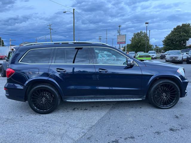 Photo of 2014 Lunar Blue Metallic Mercedes-Benz GL-Class