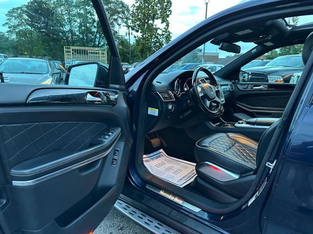 Photo of 2014 Lunar Blue Metallic Mercedes-Benz GL-Class