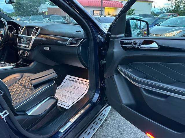 Photo of 2014 Lunar Blue Metallic Mercedes-Benz GL-Class