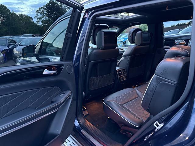 Photo of 2014 Lunar Blue Metallic Mercedes-Benz GL-Class